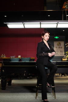 色翁荡熄1—13老卫淑芬